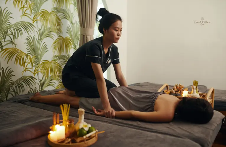 Thai Massage Benefits – Natural Therapy for Stress and Pain Relief